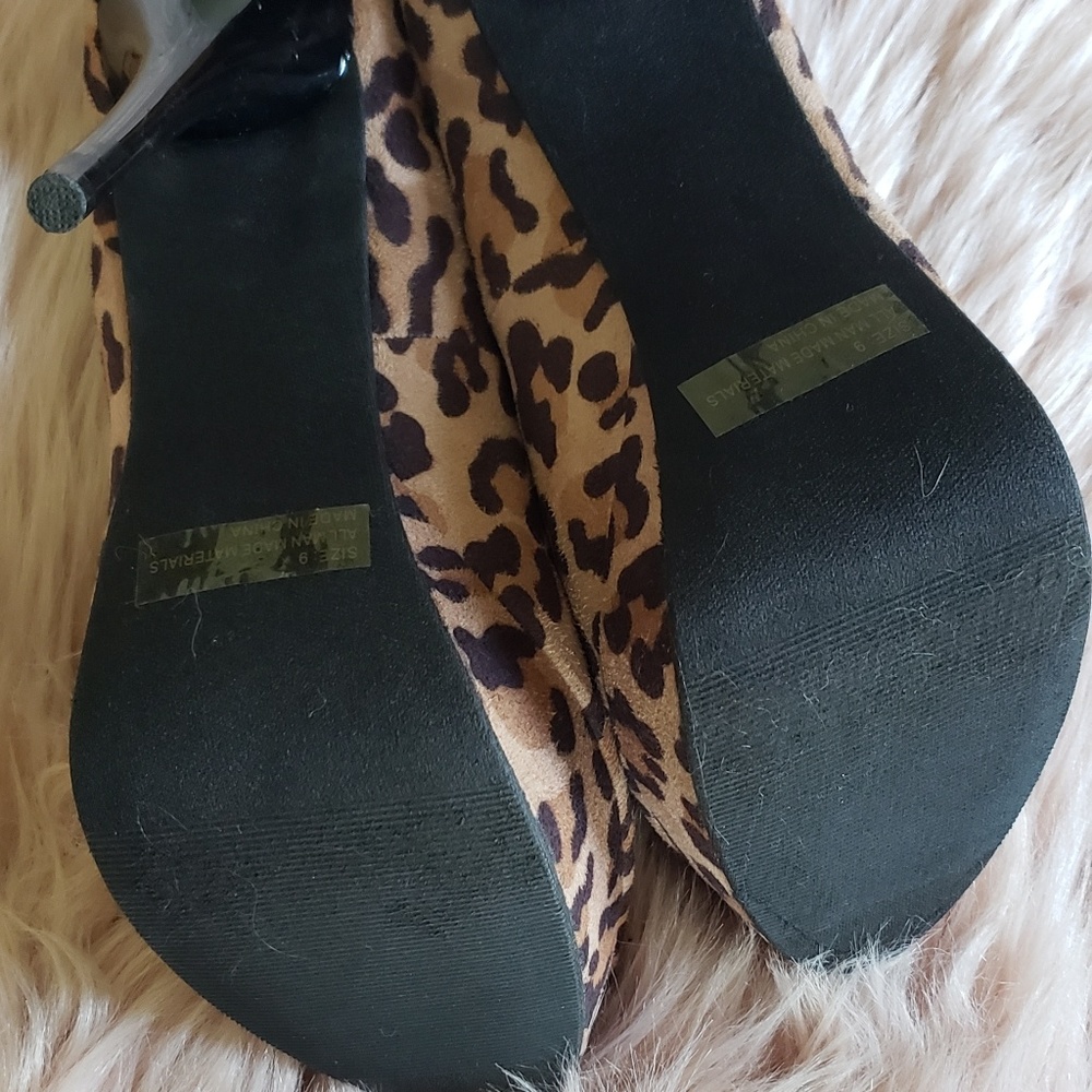 Platform leopard heels - Picture 3 of 4